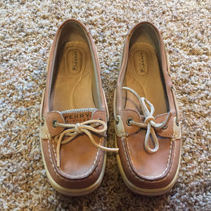 Sperry Topsiders